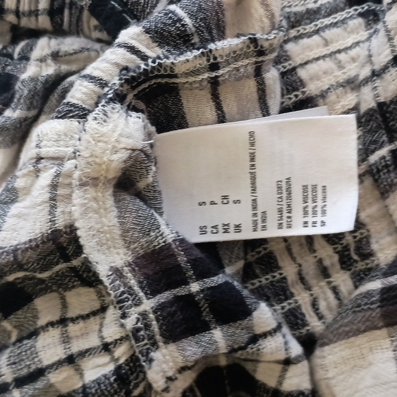 American Eagle Plaid Crop Top - Picture 4 of 4